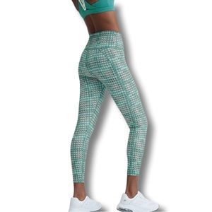 Fabletics Define Powerhold High-Waisted 7/8 Legging in Tropics Heritage